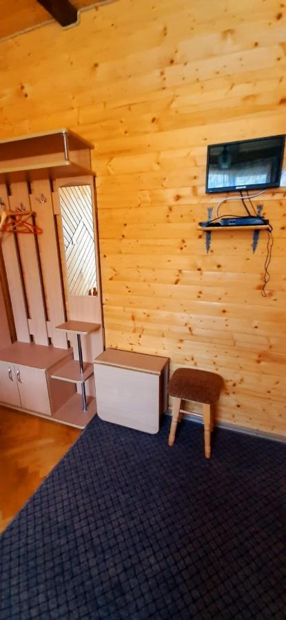 Ferienwohnung Rosinka Jaremtsche Exterior foto
