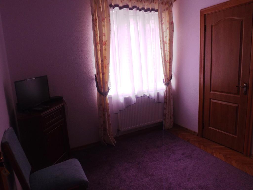 Ferienwohnung Rosinka Jaremtsche Exterior foto