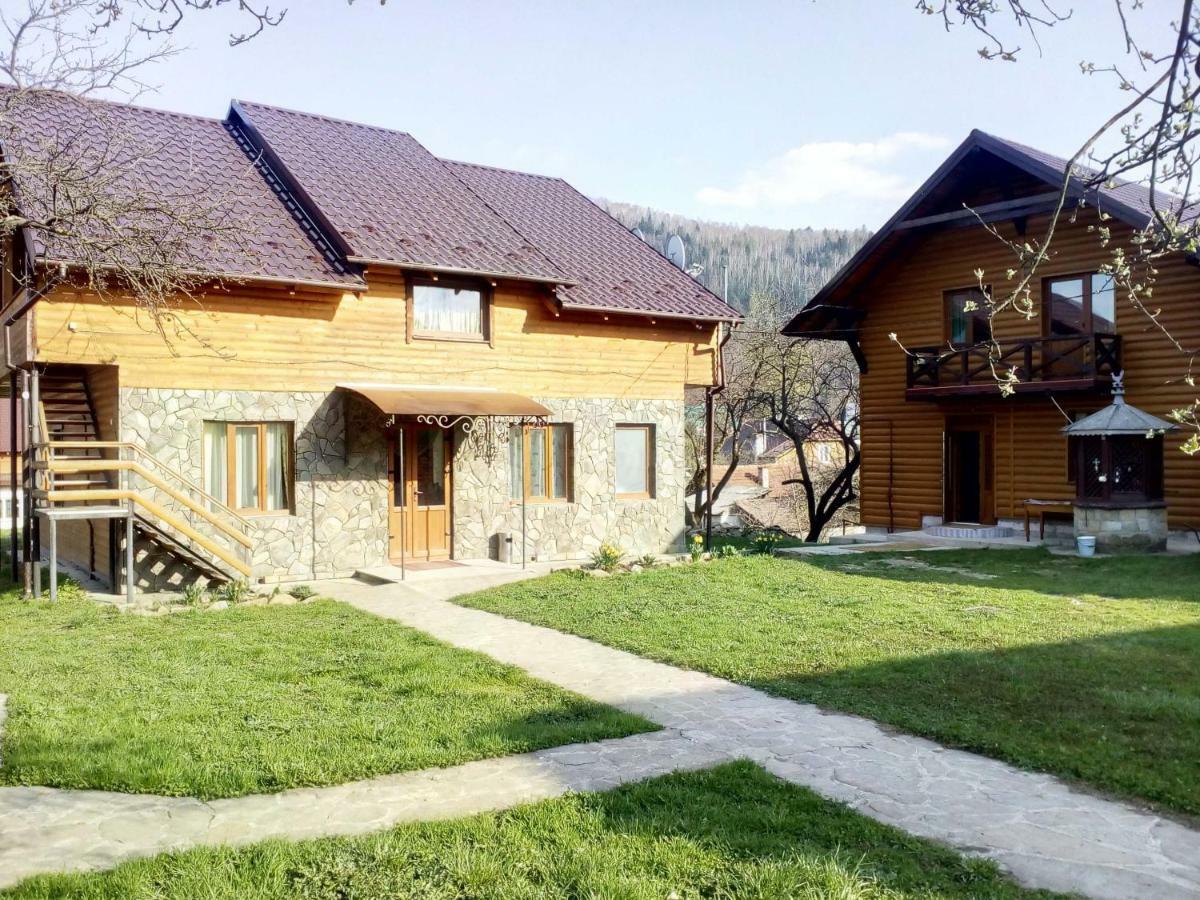 Ferienwohnung Rosinka Jaremtsche Exterior foto